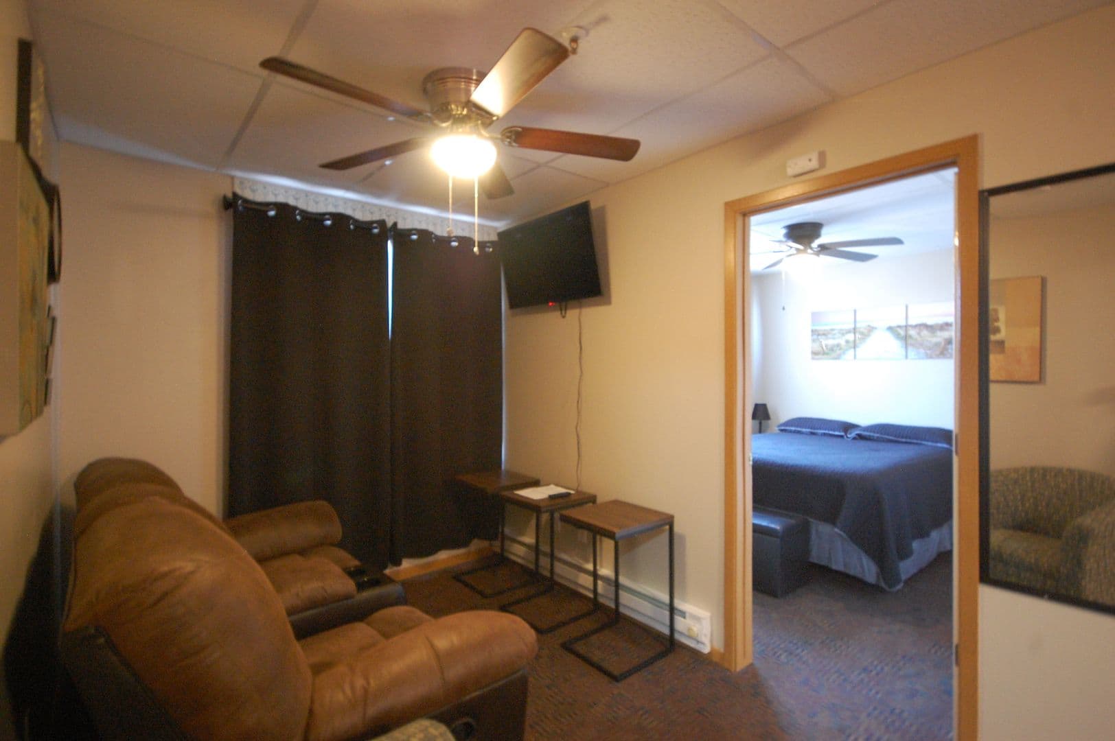 Boone Apartment: 814 8th St.
