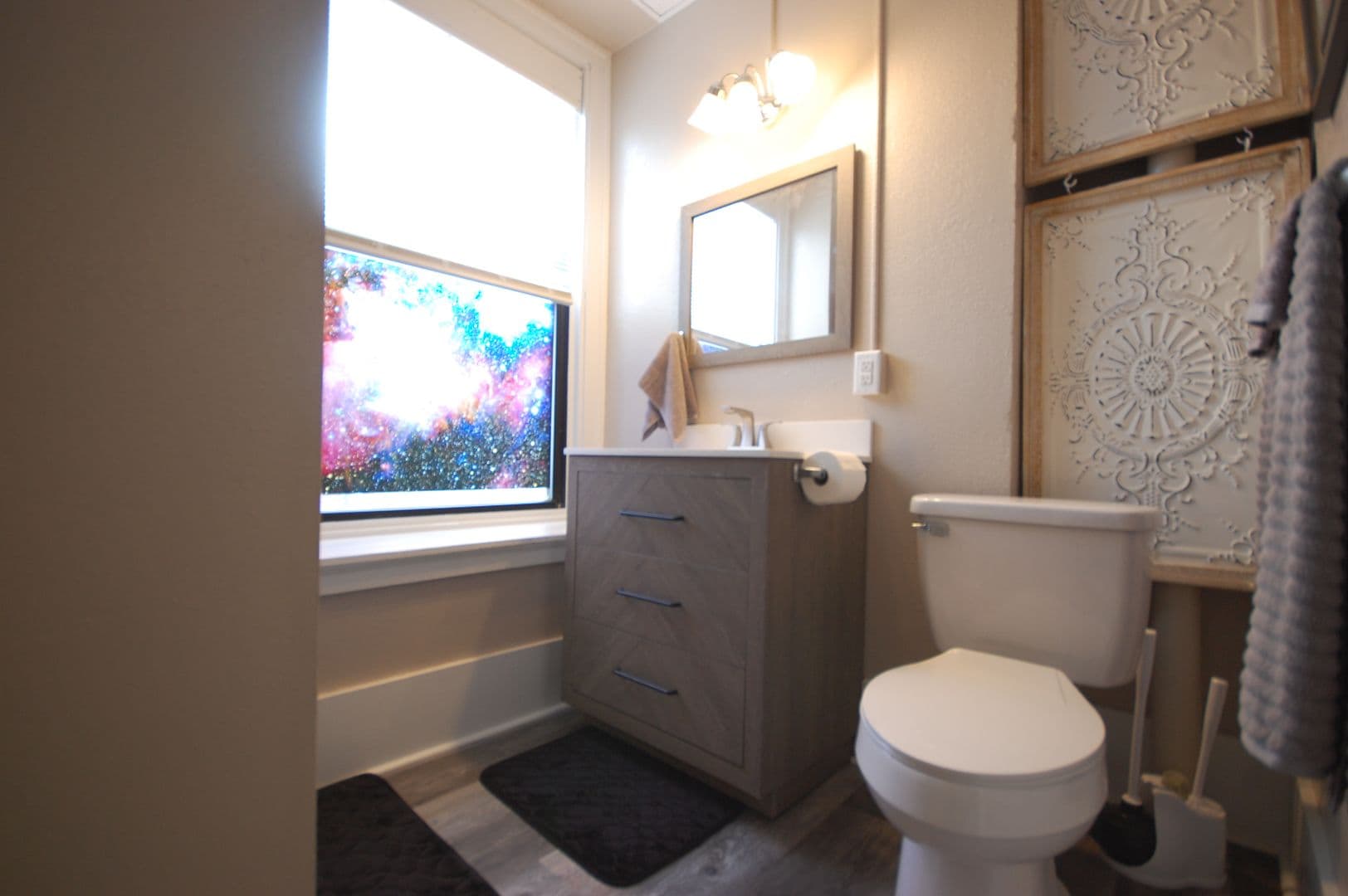Boone Apartment: 814 8th St.