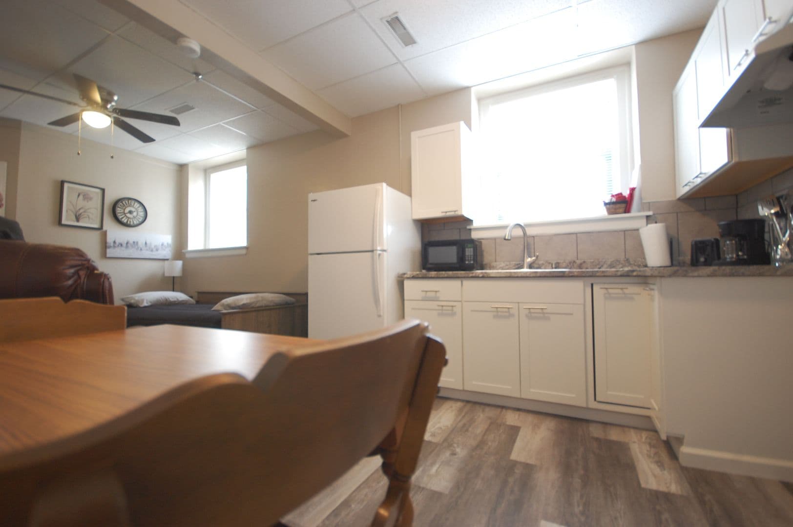 Boone Apartment: 814 8th St.