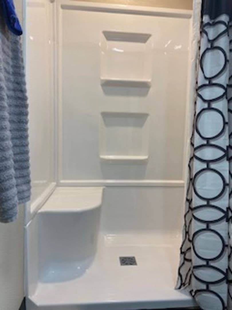 Boone Apartment: 814 8th St.