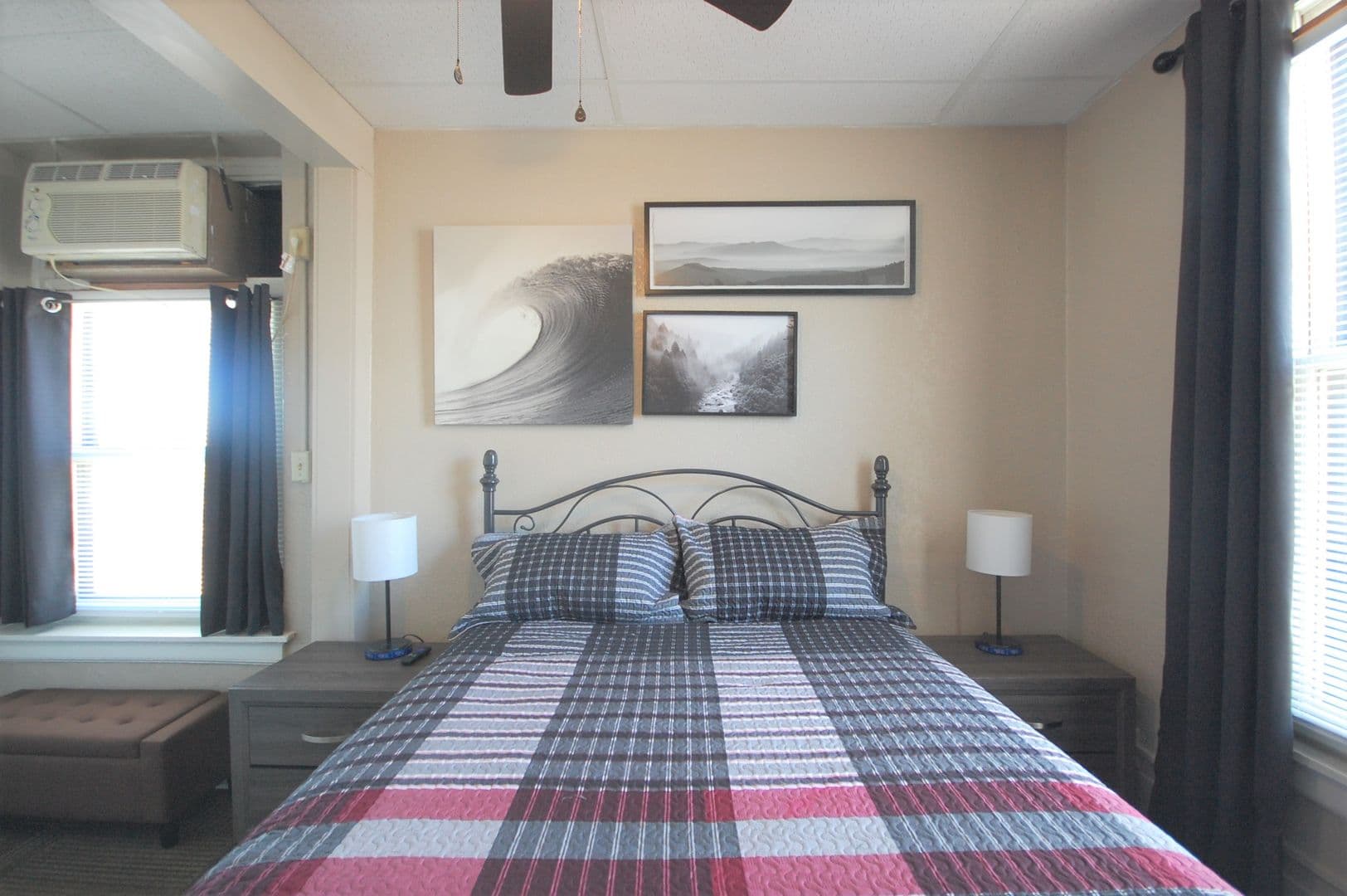 Boone Apartment: 814 8th St.