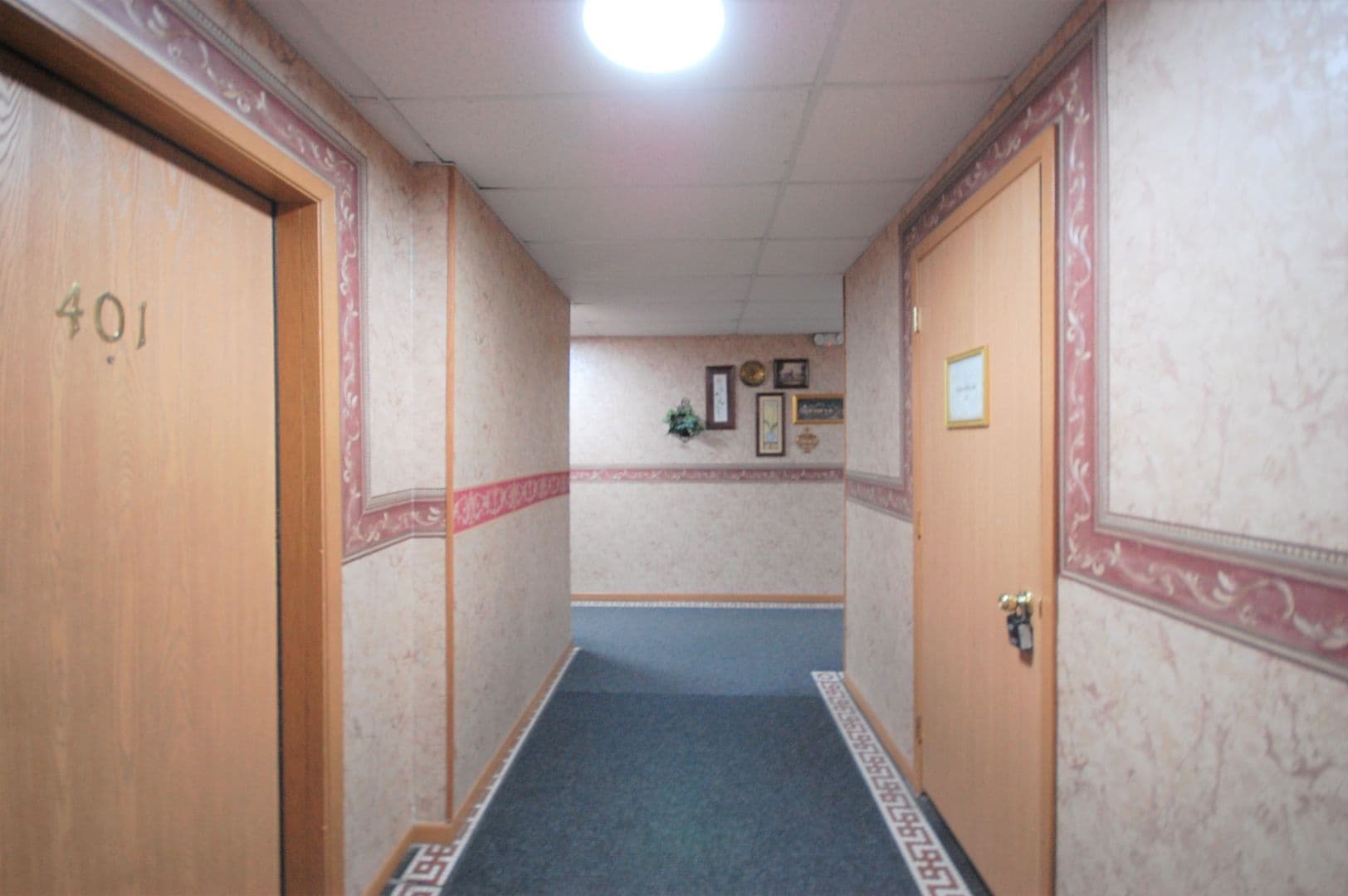 Boone Apartment: 814 8th St.
