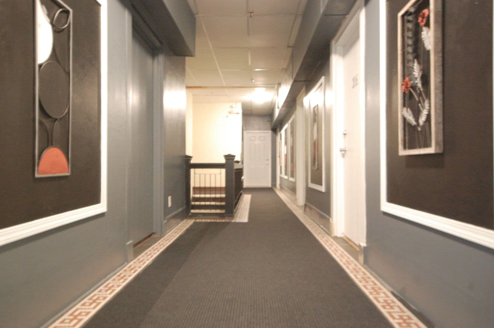 Boone Apartment: 814 8th St.