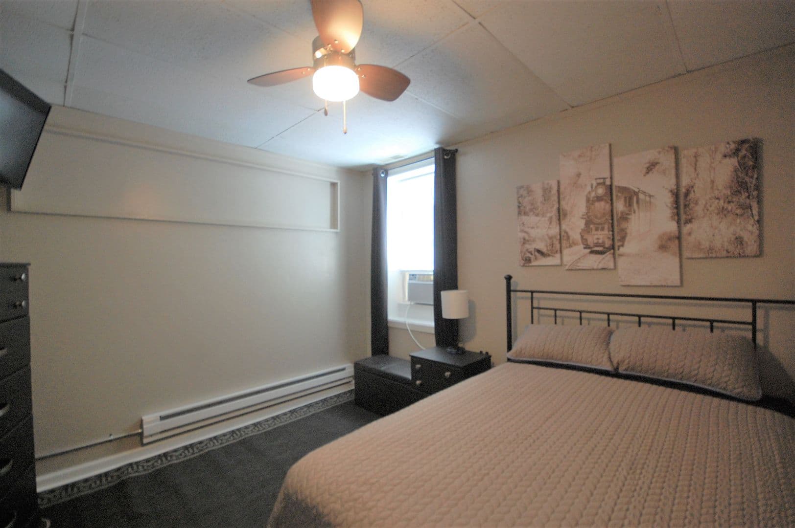 Boone Apartment: 717 - 717.5 Keeler St.