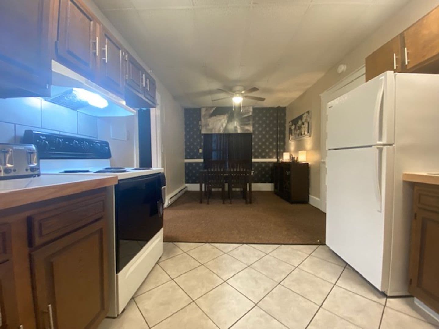 Boone Apartment: 814 8th St.