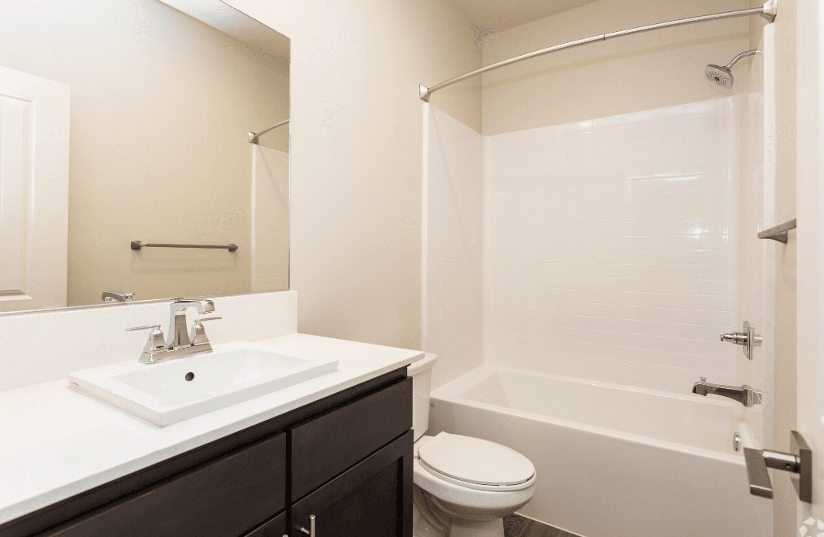Bakersfield Apartment: 1610 Jenkins Road
