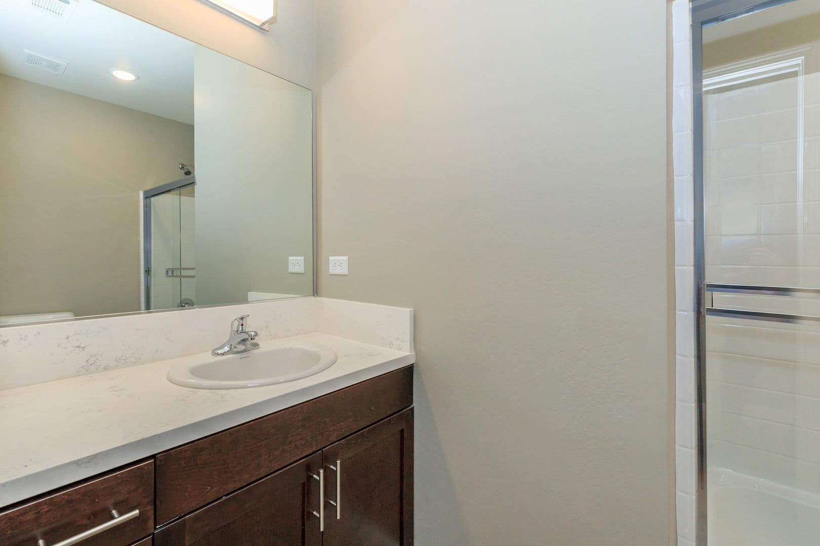 Bakersfield Apartment: 5201 Gasol Court