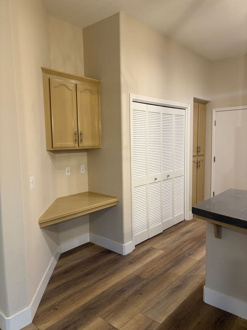 Bakersfield Apartment: 624 Jasmine Parke Drive