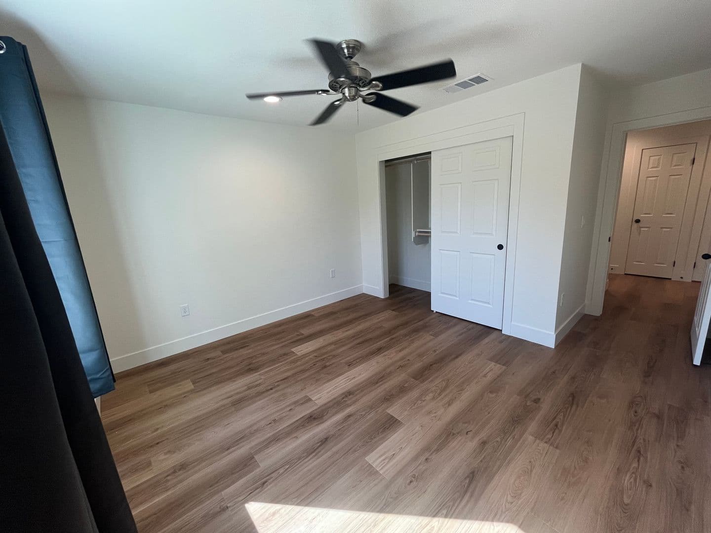 Bakersfield Apartment: 118 East Warren Ave