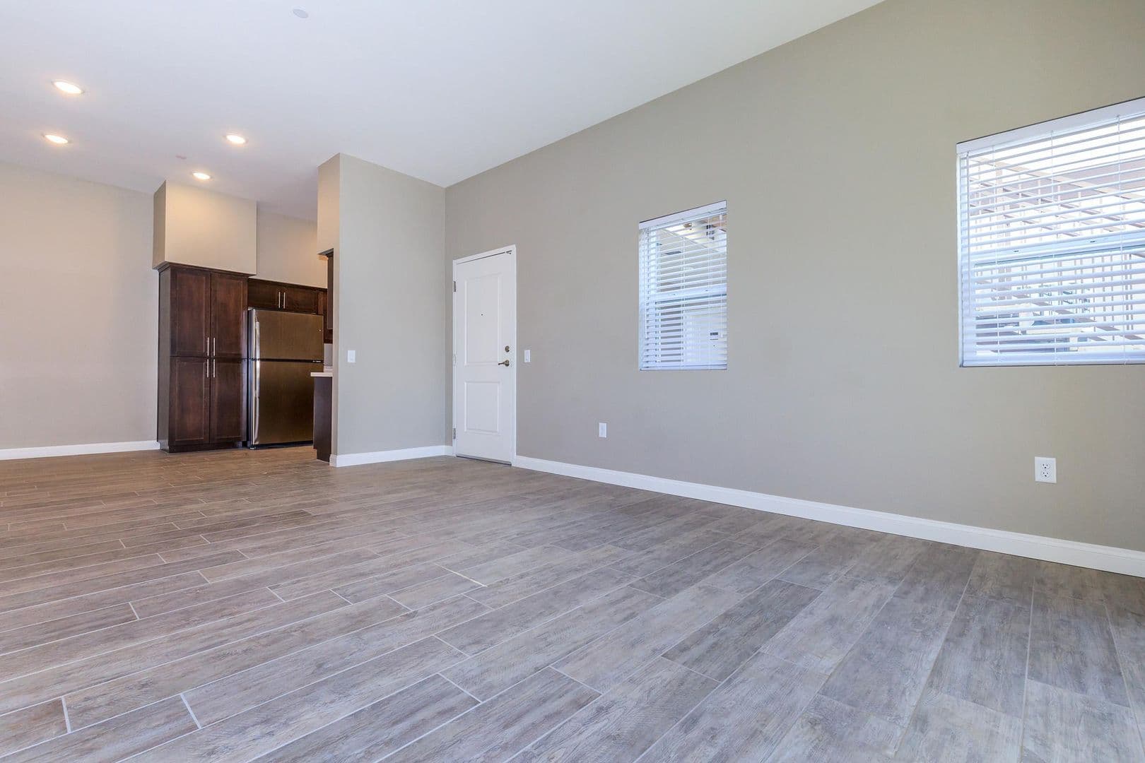 Bakersfield Apartment: 5201 Gasol Court
