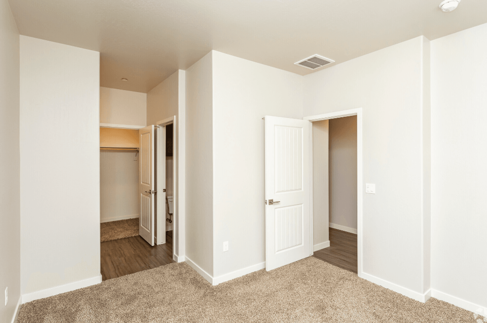 Bakersfield Apartment: 1610 Jenkins Road