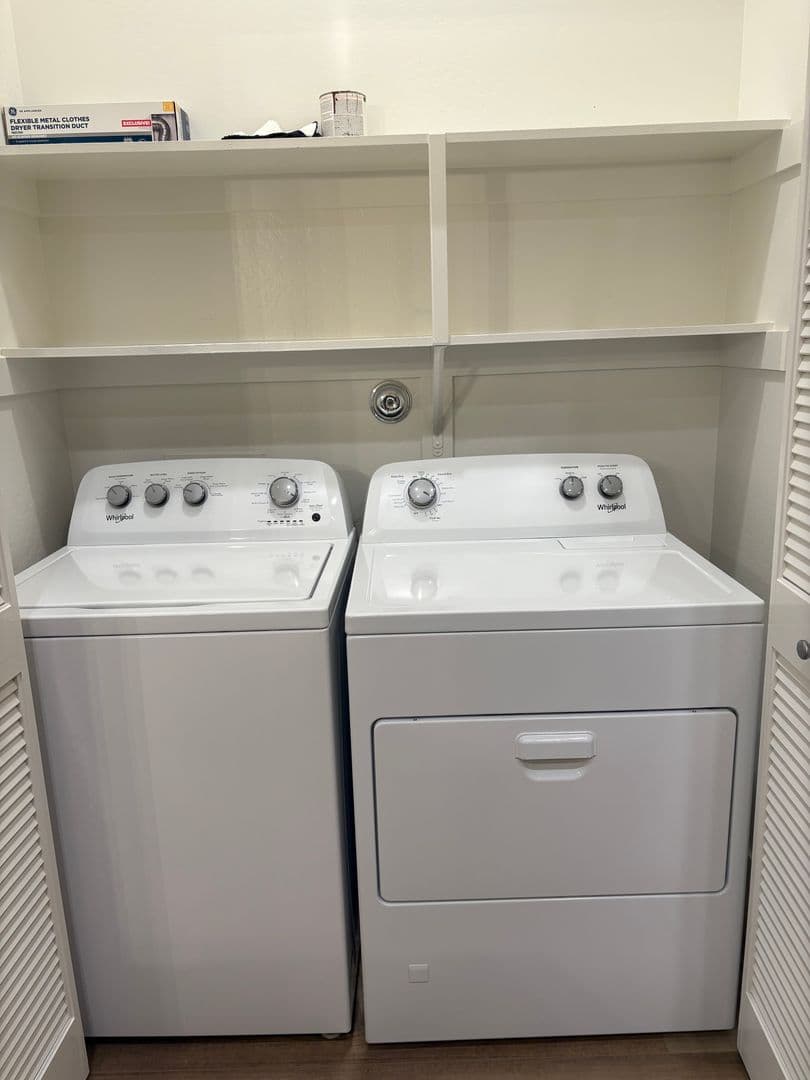 Bakersfield Apartment: 624 Jasmine Parke Drive