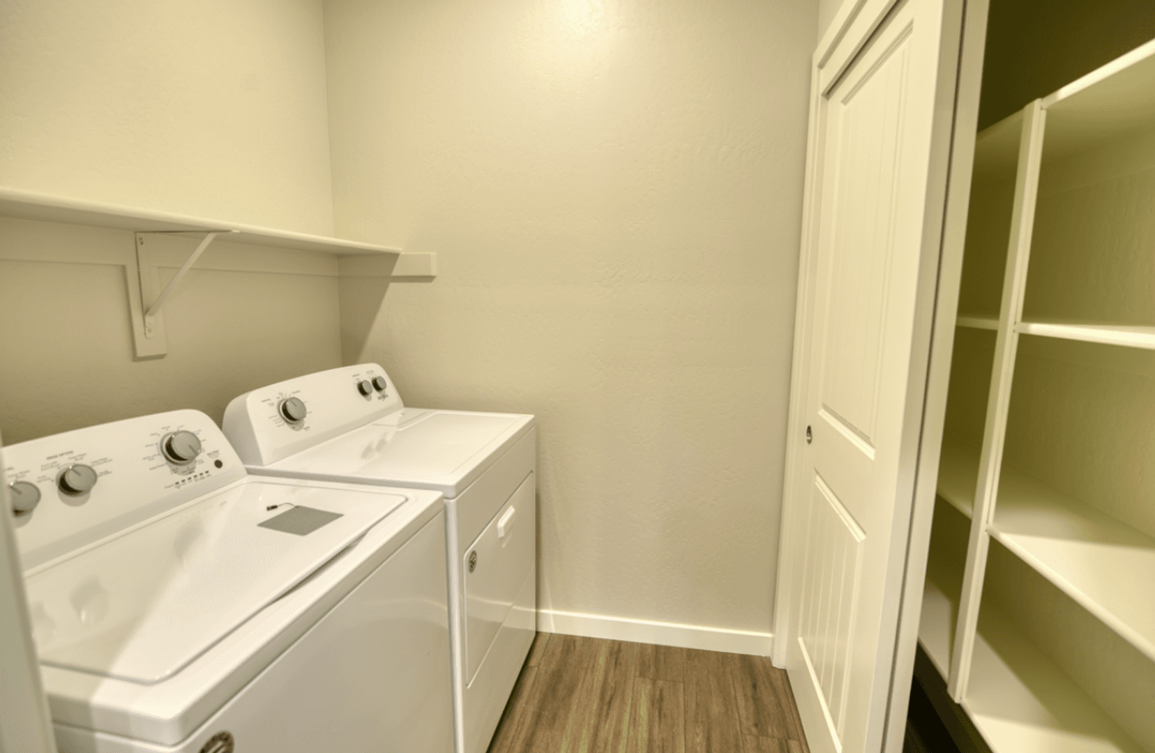 Bakersfield Apartment: 1610 Jenkins Road