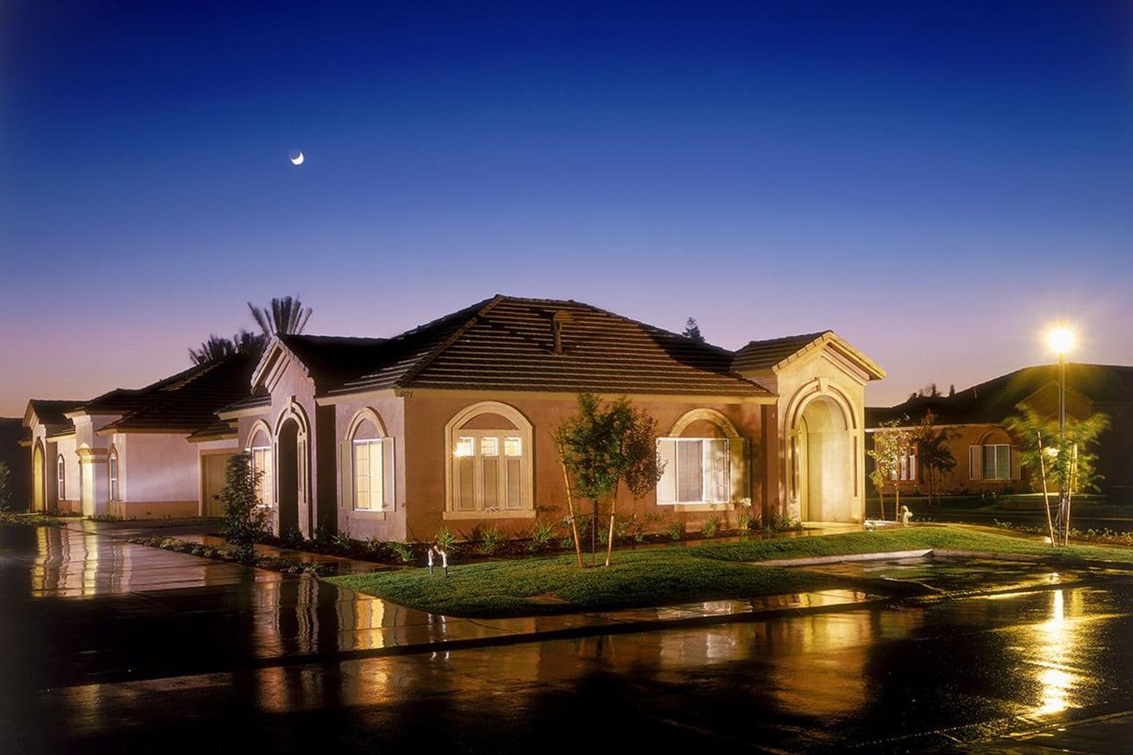 Bakersfield Apartment: 613 Jasmine Parke Drive