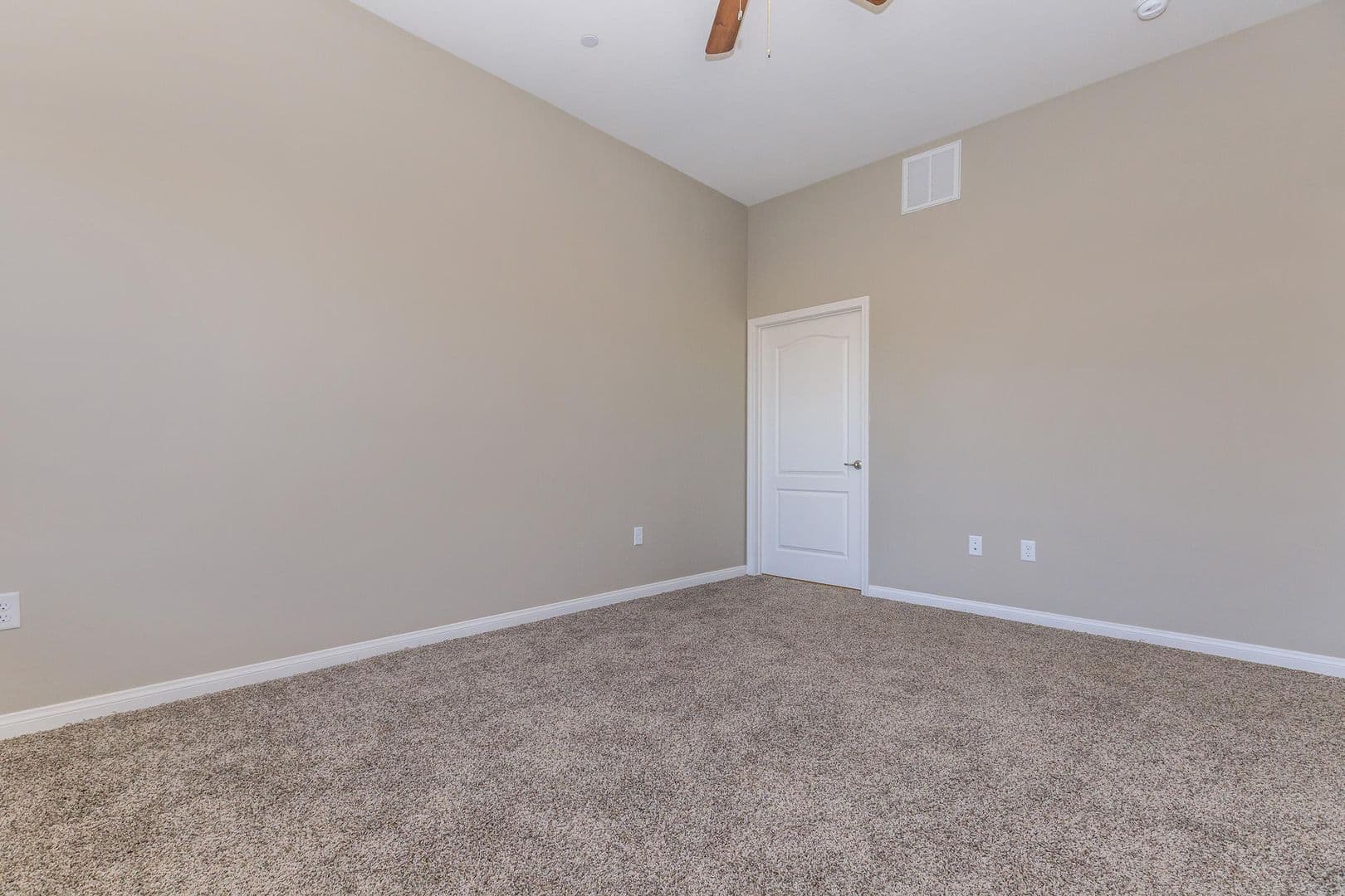 Bakersfield Apartment: 5201 Gasol Court