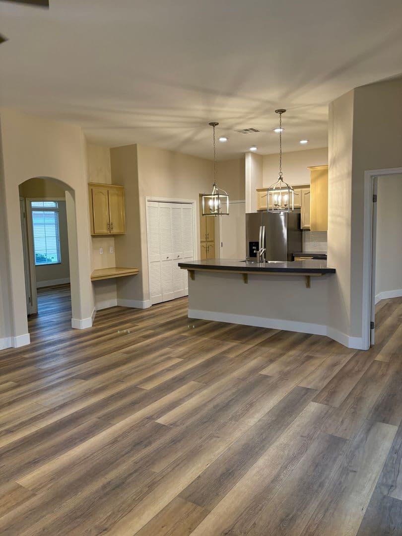 Bakersfield Apartment: 624 Jasmine Parke Drive
