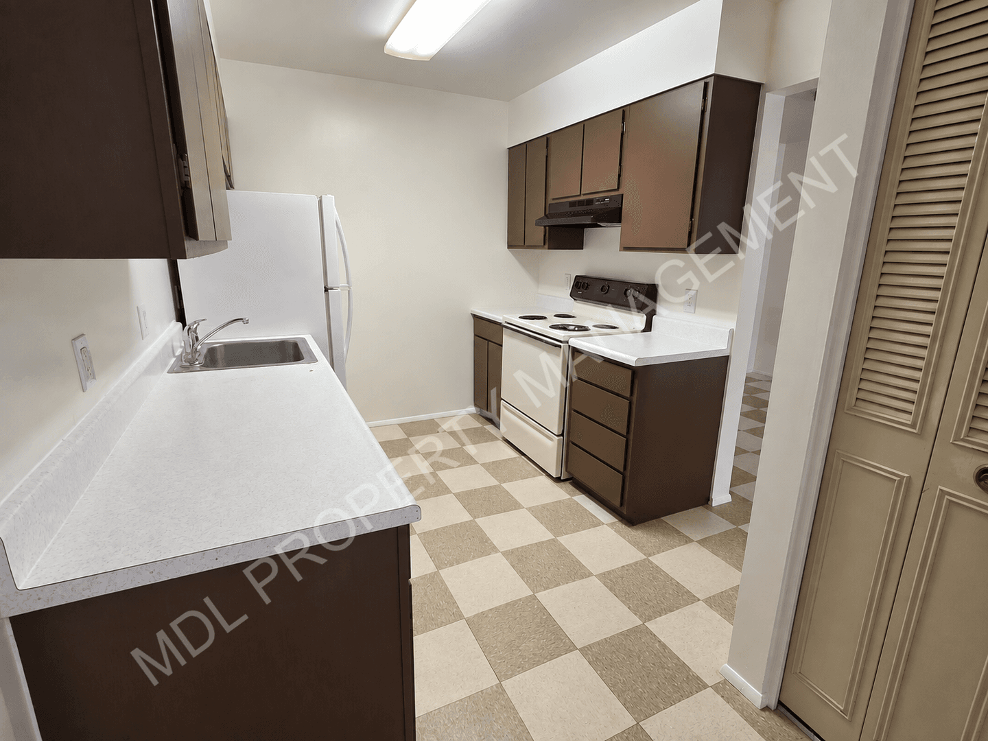 Saginaw Apartment: 3943 Bauer Drive