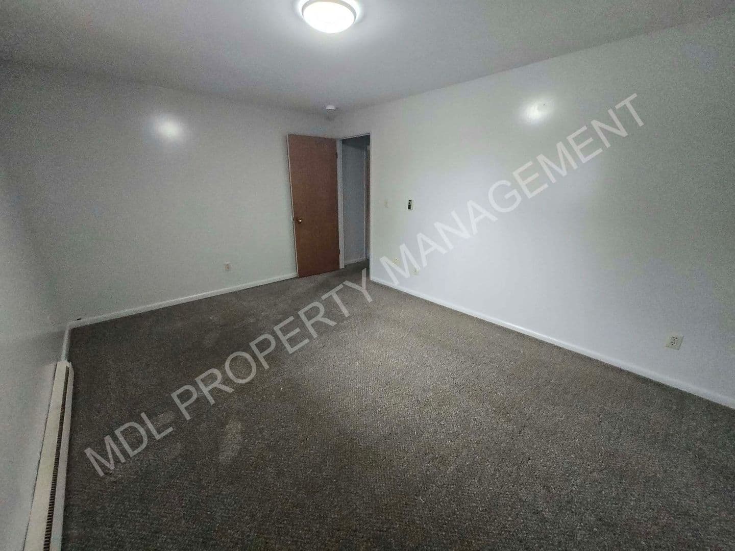 Saginaw Apartment: 121 N Woodbridge