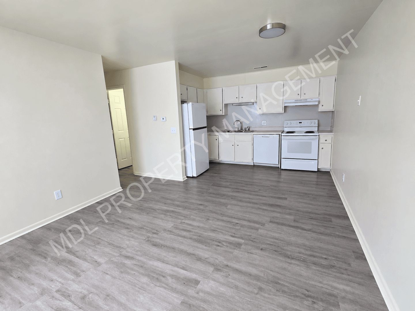 Saginaw Apartment: 1850 Squire Dr