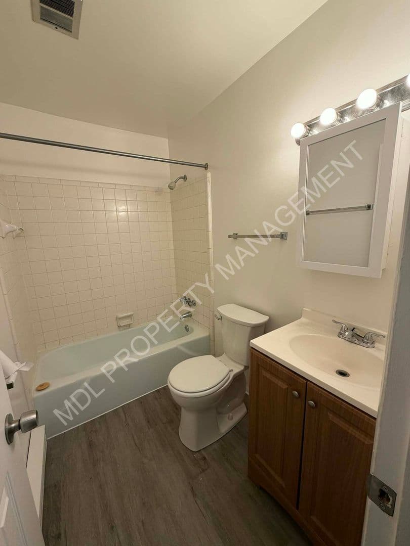 Saginaw Apartment: 3943 Bauer Drive