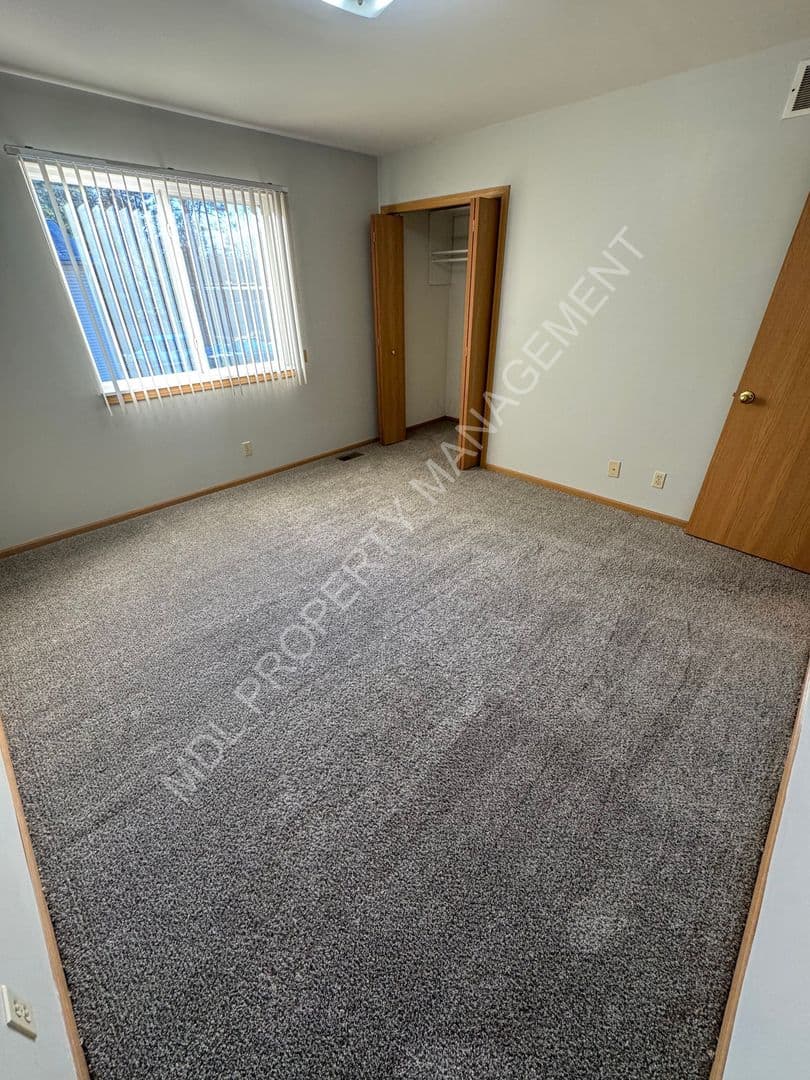 Midland Apartment: 4907 Hedgewood Dr