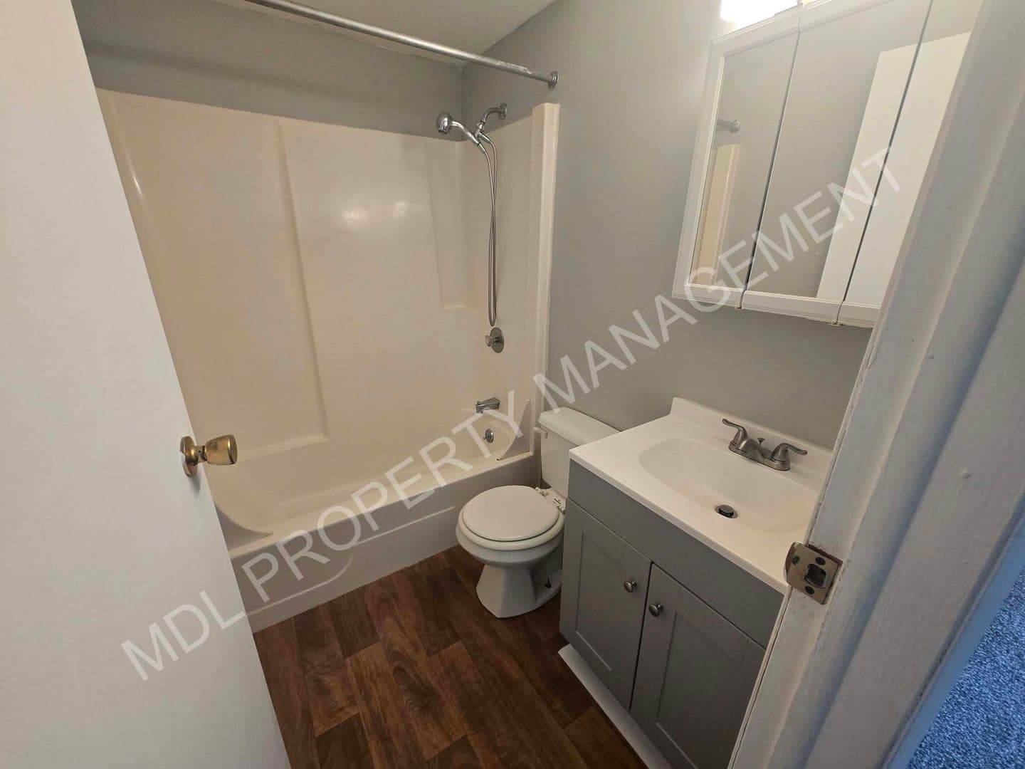 Saginaw Apartment: 1850 Squire Dr