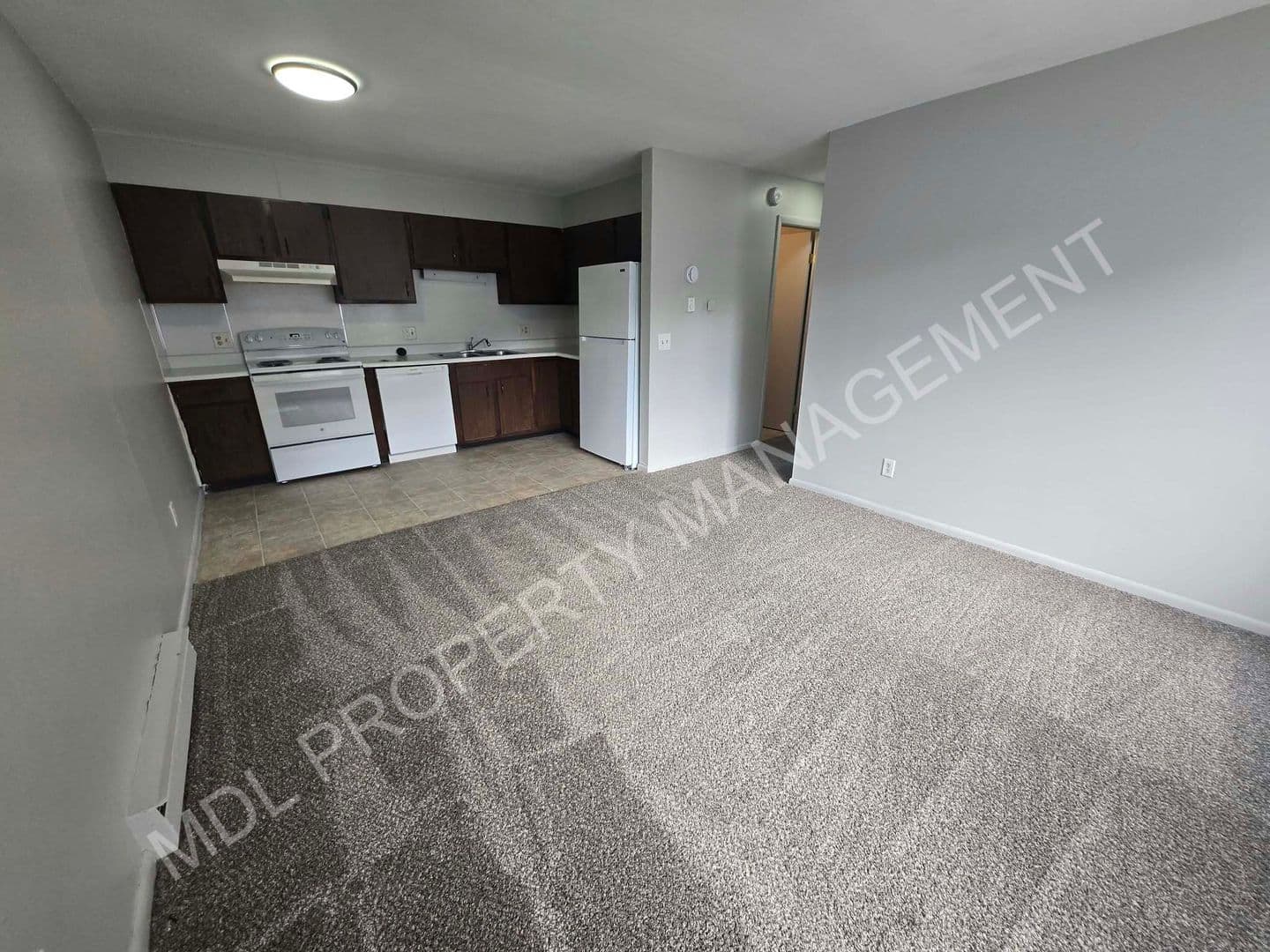 Saginaw Apartment: 1850 Squire Dr