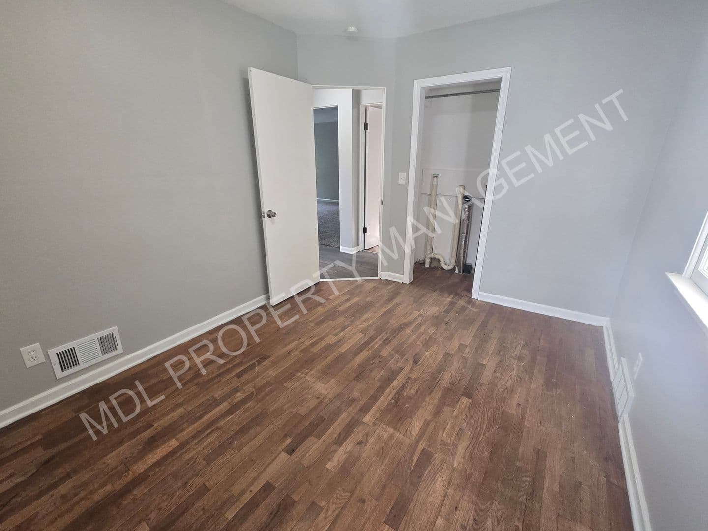 Saginaw Apartment: 2409 Stobbe Street