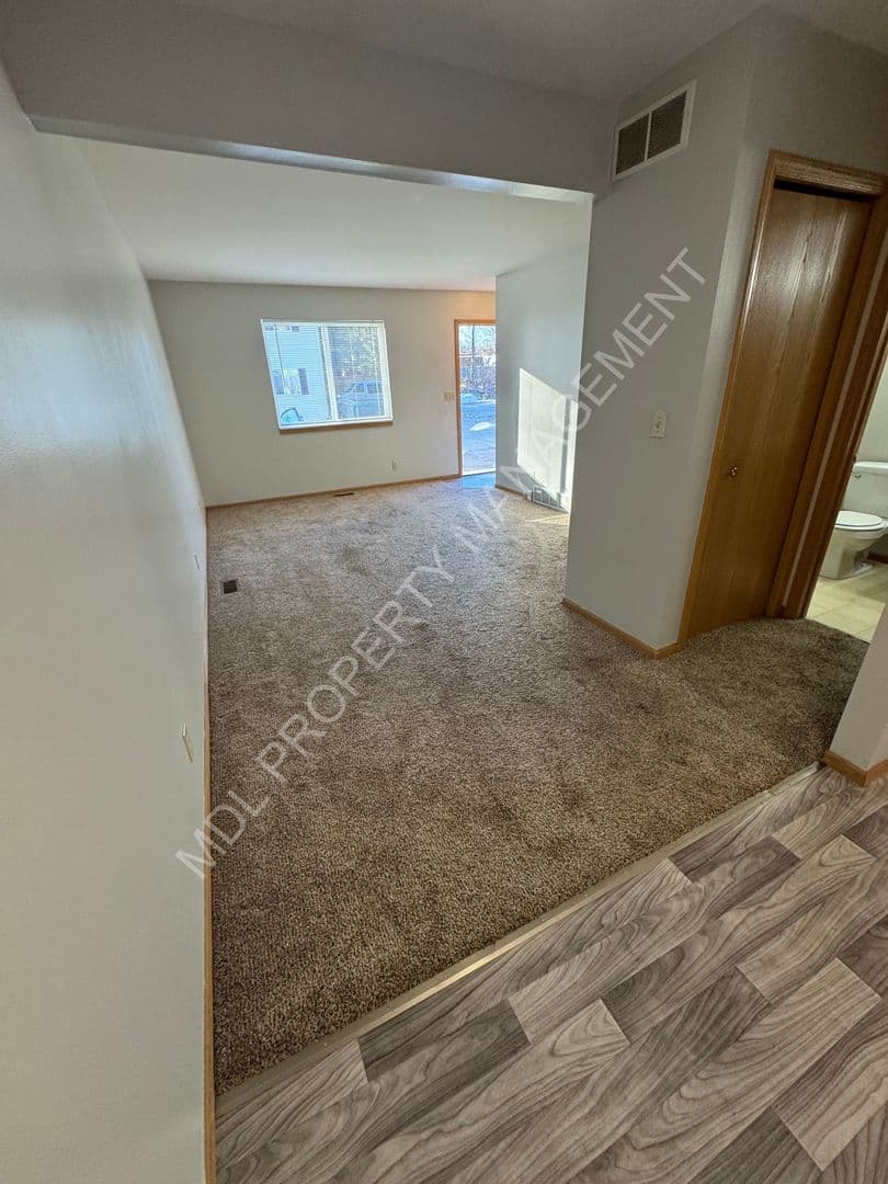 Midland Apartment: 4907 Hedgewood Dr