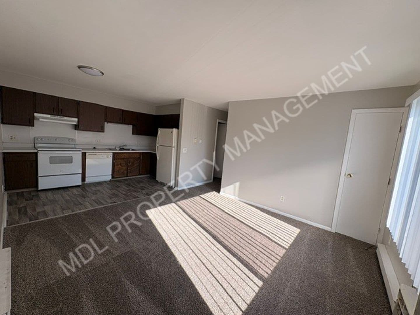 Saginaw Apartment: 1850 Squire Dr