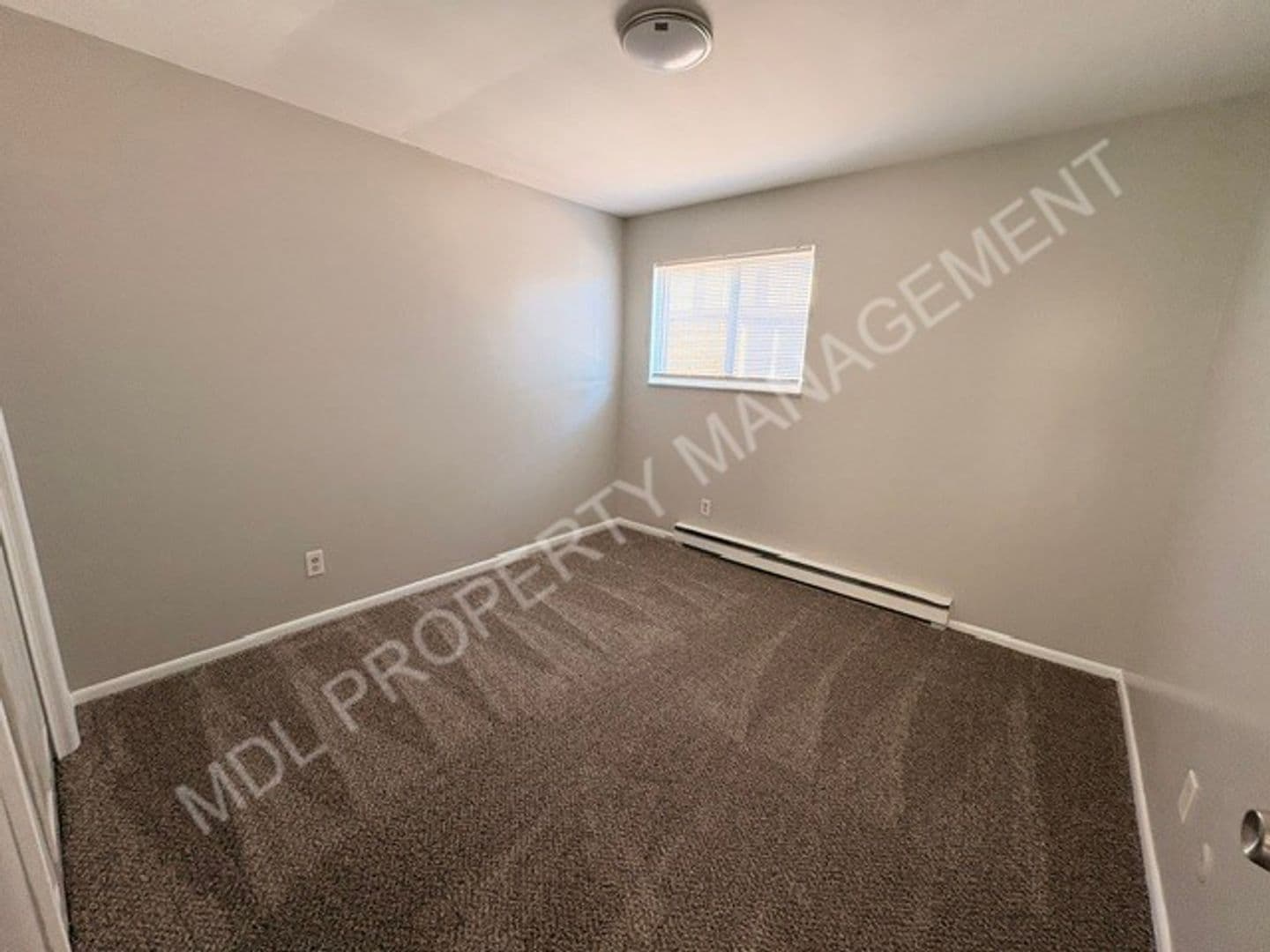 Saginaw Apartment: 1850 Squire Dr