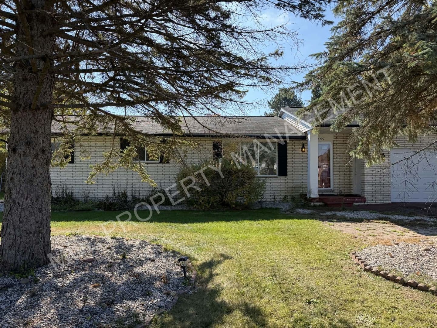Saginaw House: 5583 Weiss