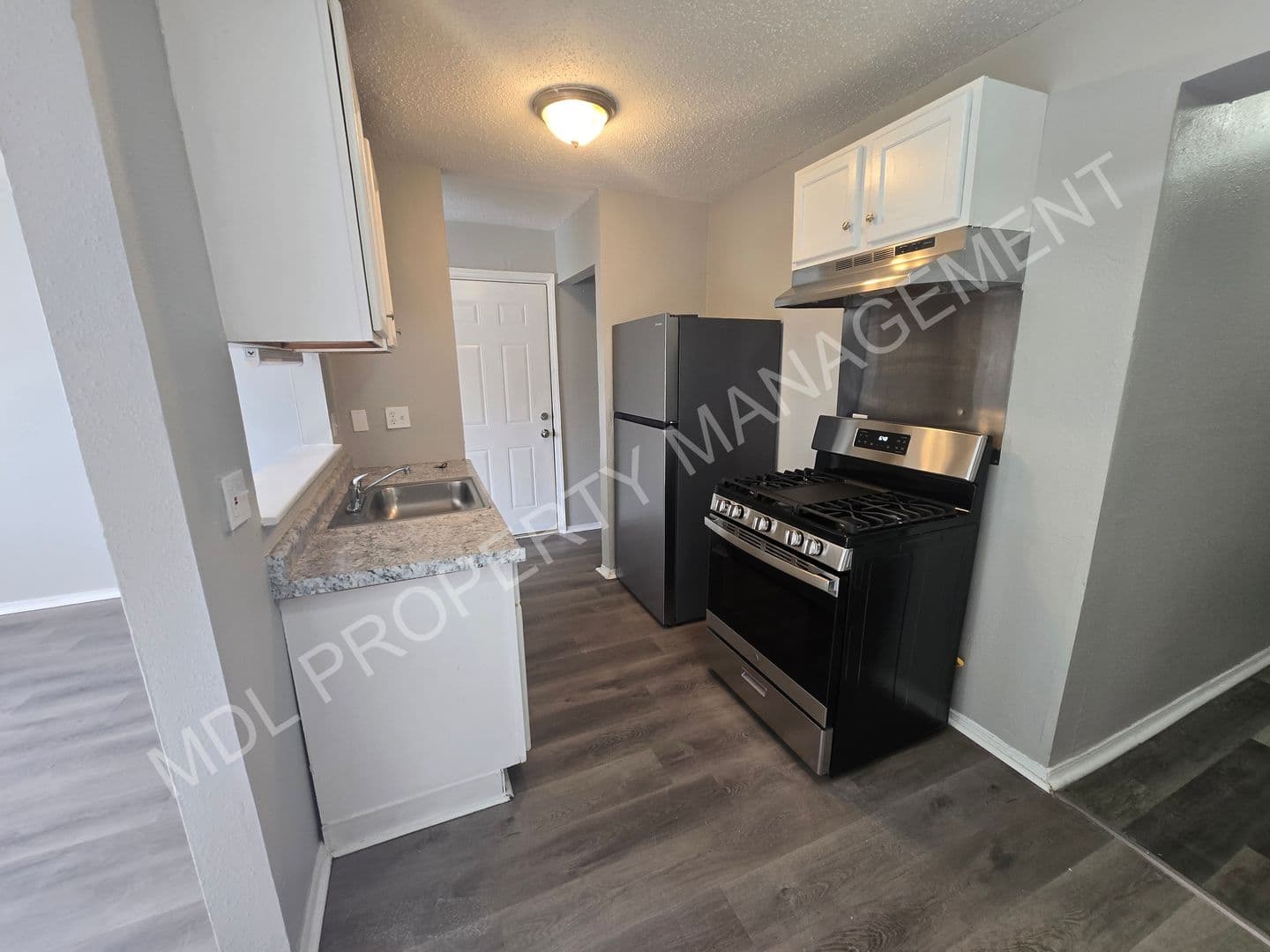 Saginaw Apartment: 2803 S Jefferson