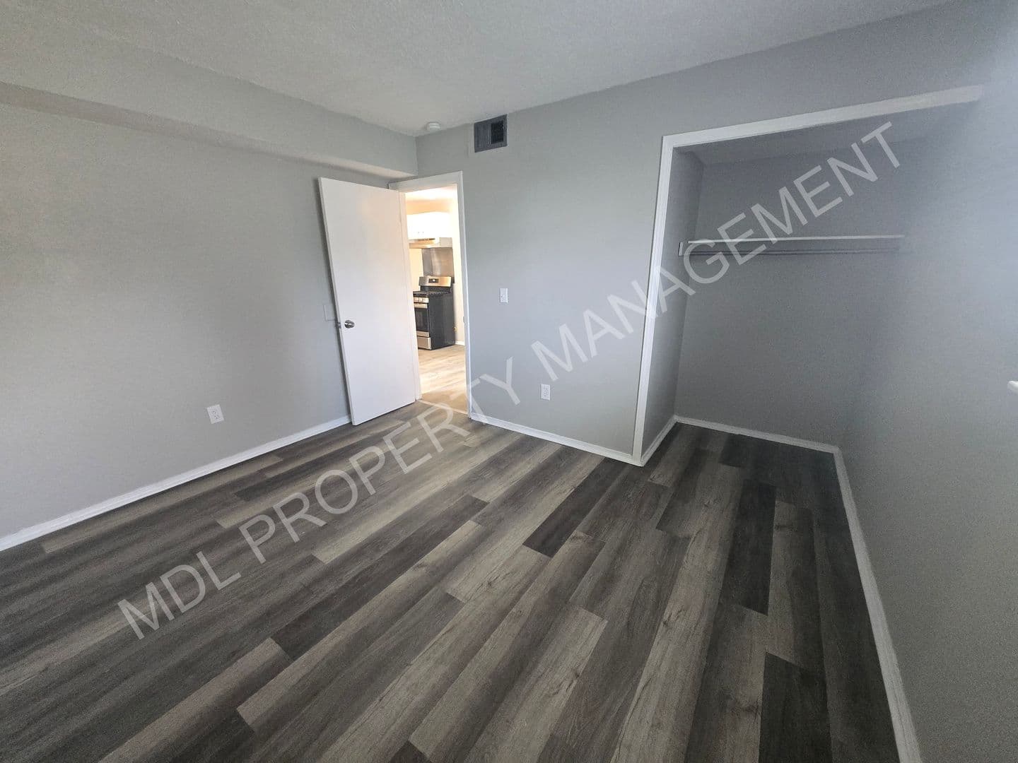Saginaw Apartment: 2803 S Jefferson