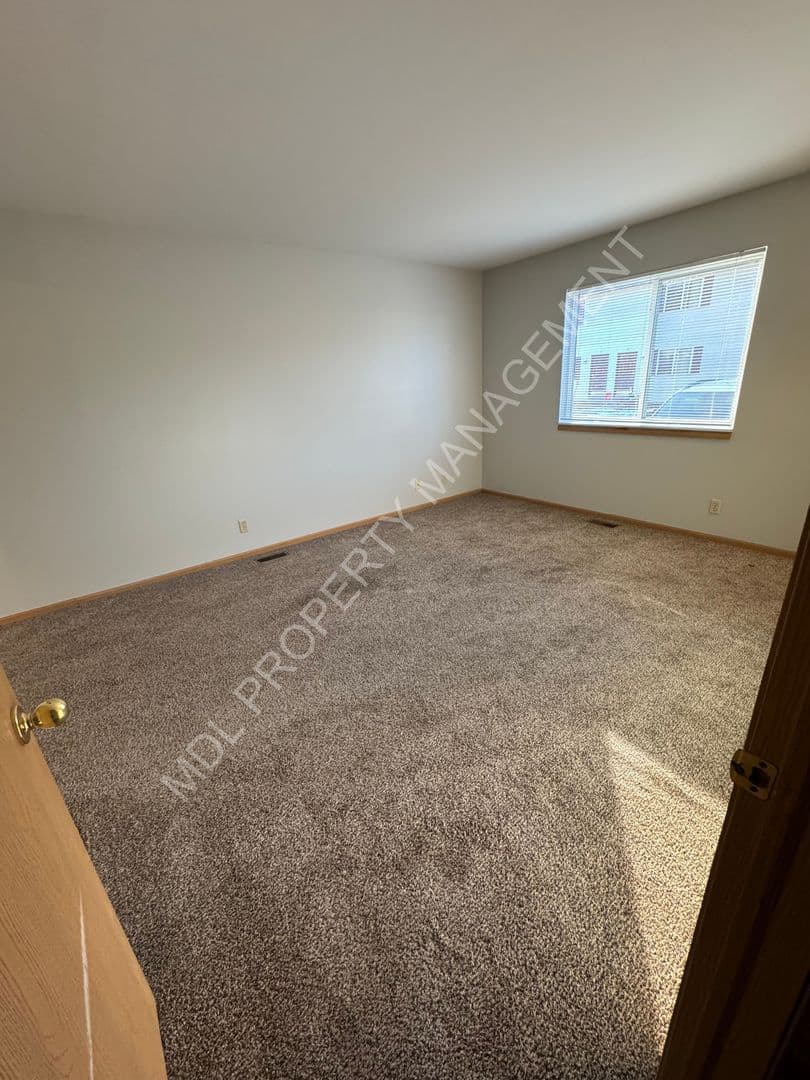 Midland Apartment: 4907 Hedgewood Dr