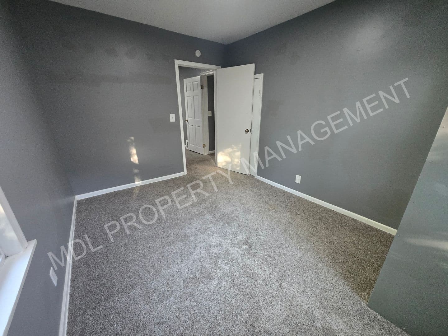 Midland House: 414 East Haley Street