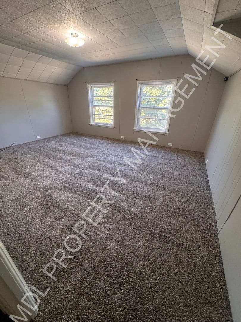 Bay City Apartment: 316 N Jackson