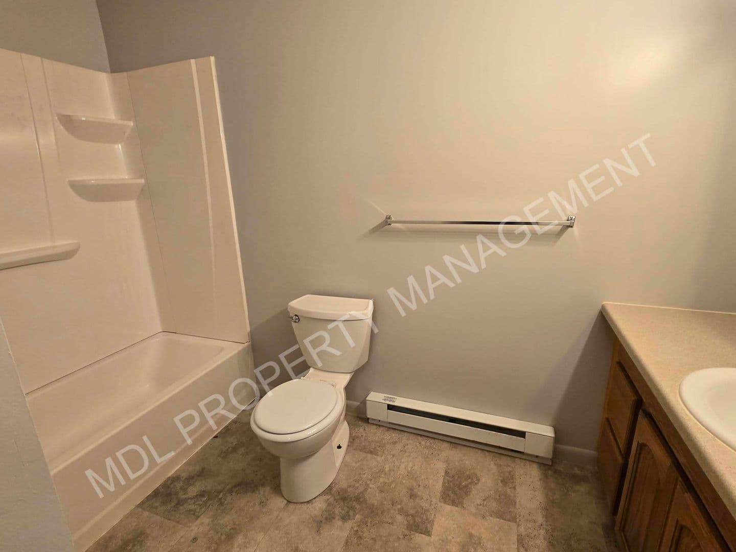 Saginaw Apartment: 121 N Woodbridge