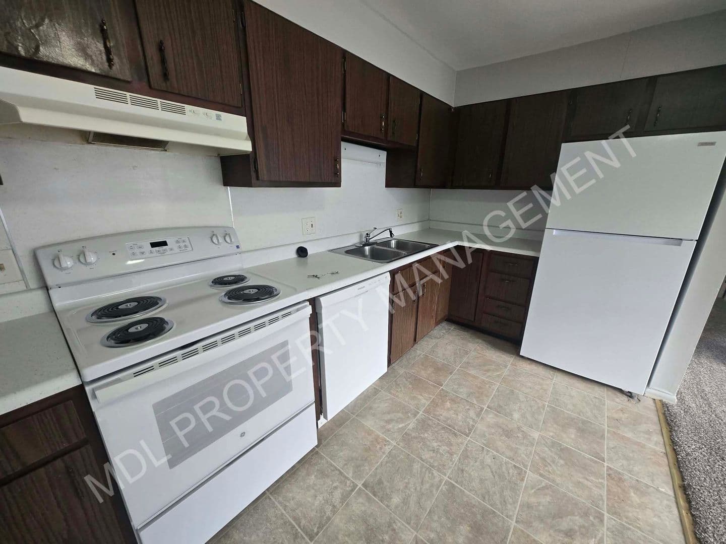 Saginaw Apartment: 1850 Squire Dr