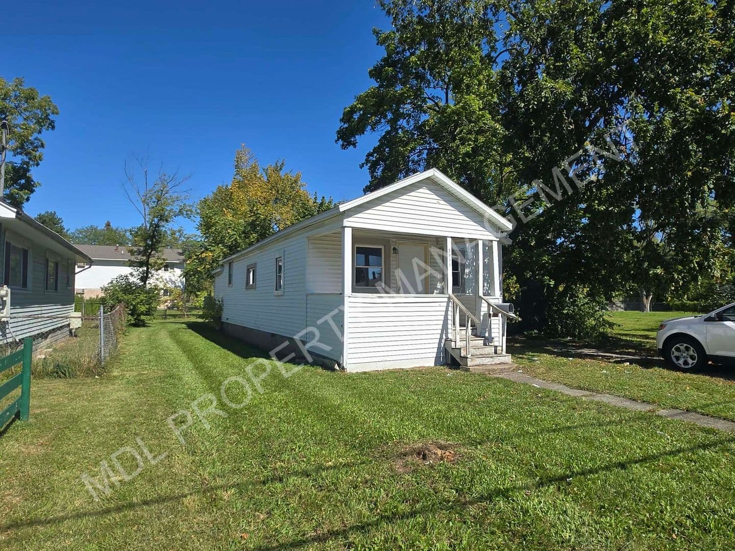Saginaw House: 3911 Webber St