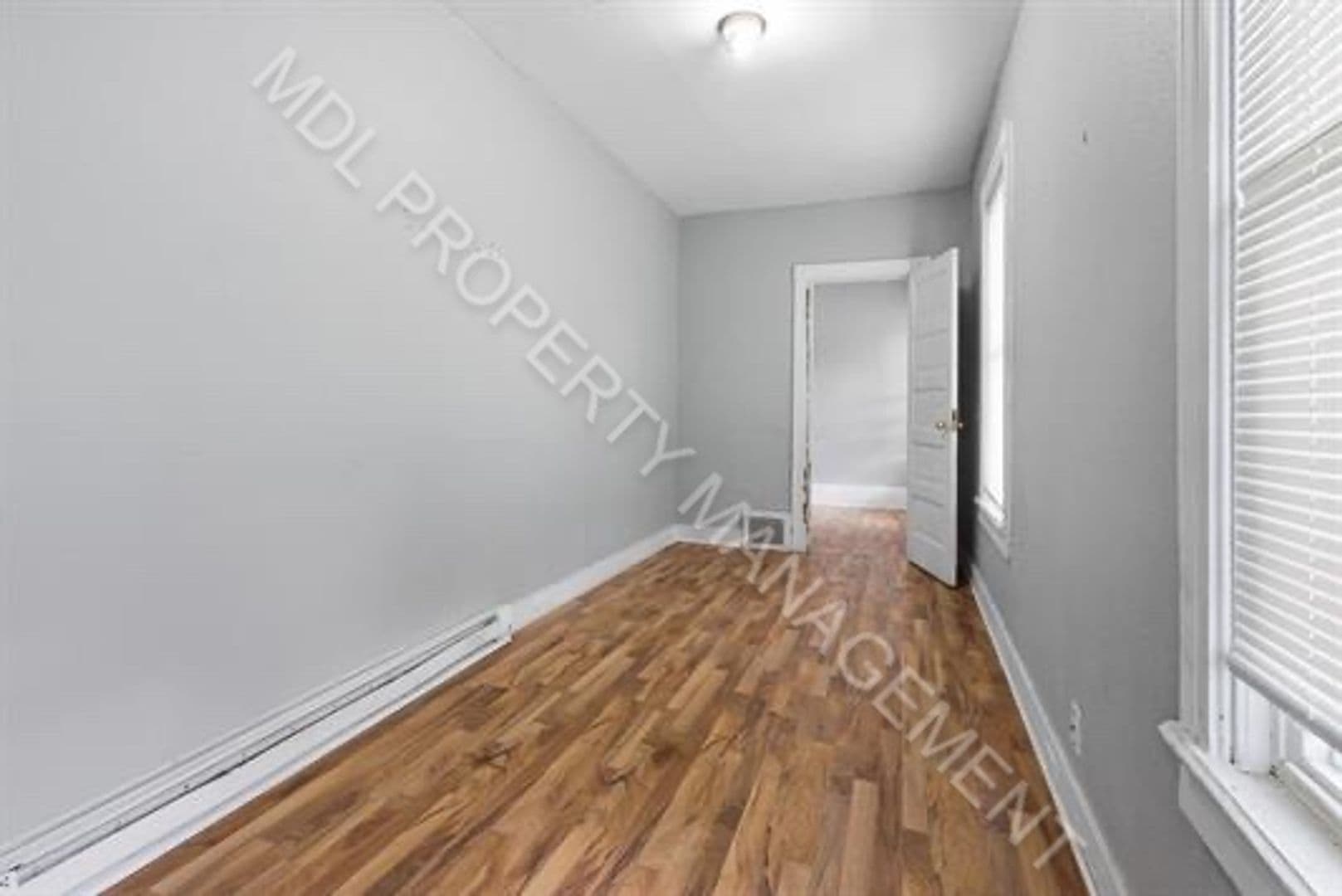 Saginaw Apartment: 822 Jackson St