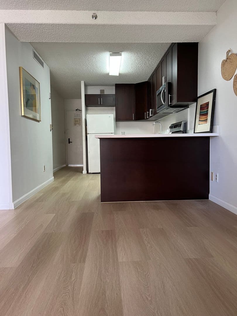 Honolulu Condo: Ala Wai Terrace