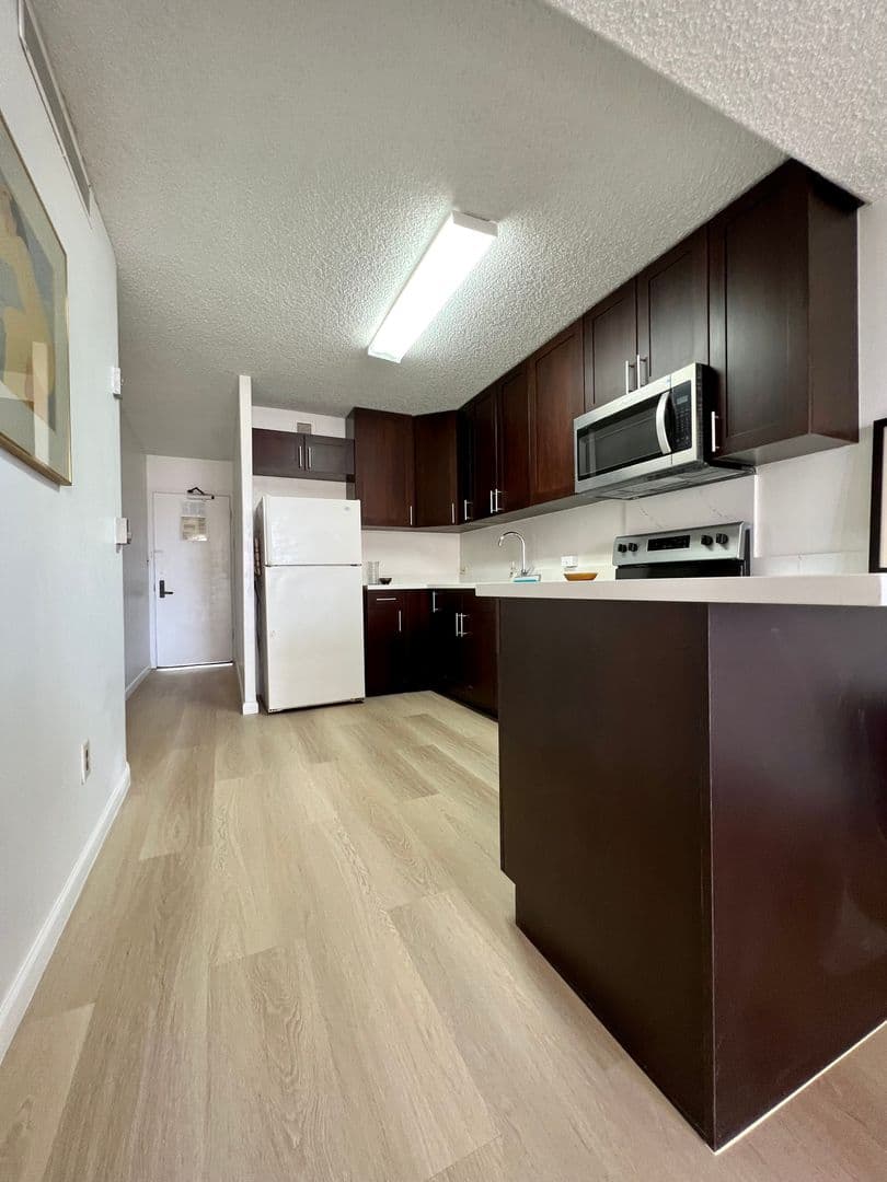 Honolulu Condo: Ala Wai Terrace