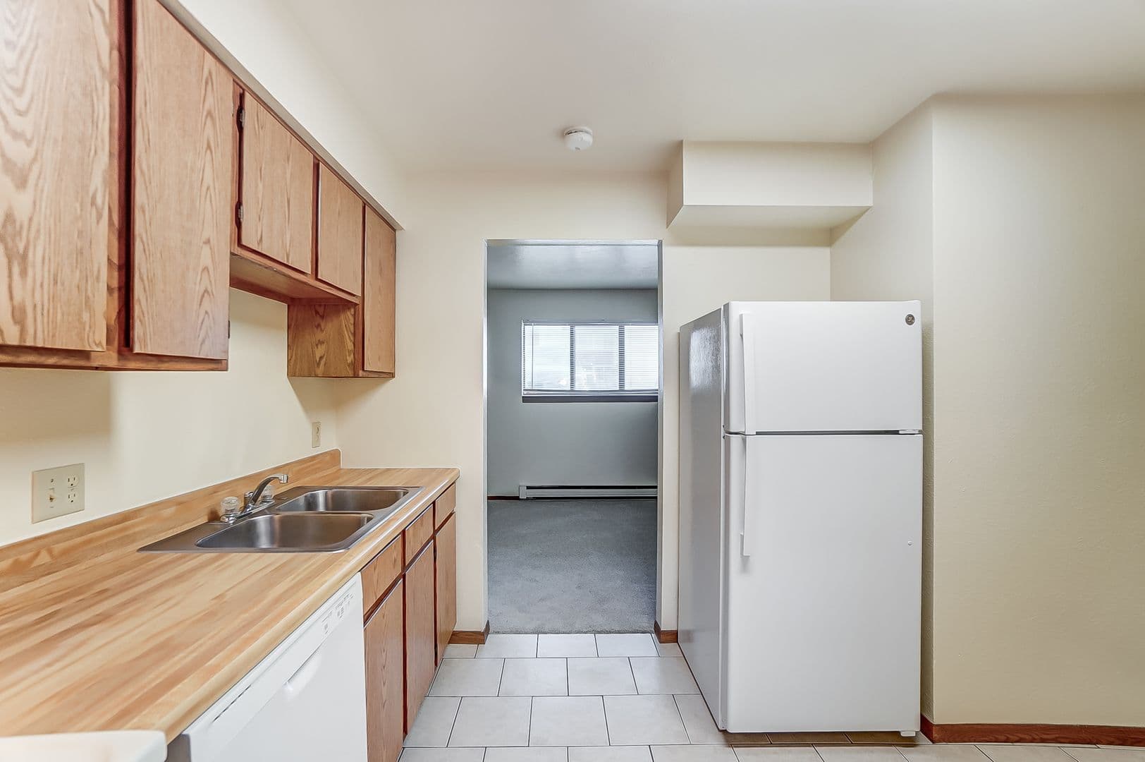 Bowling Green Apartment: 839 Seventh St.