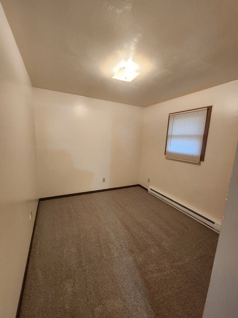 Findlay Apartment: 721 - 723 Frazer St.