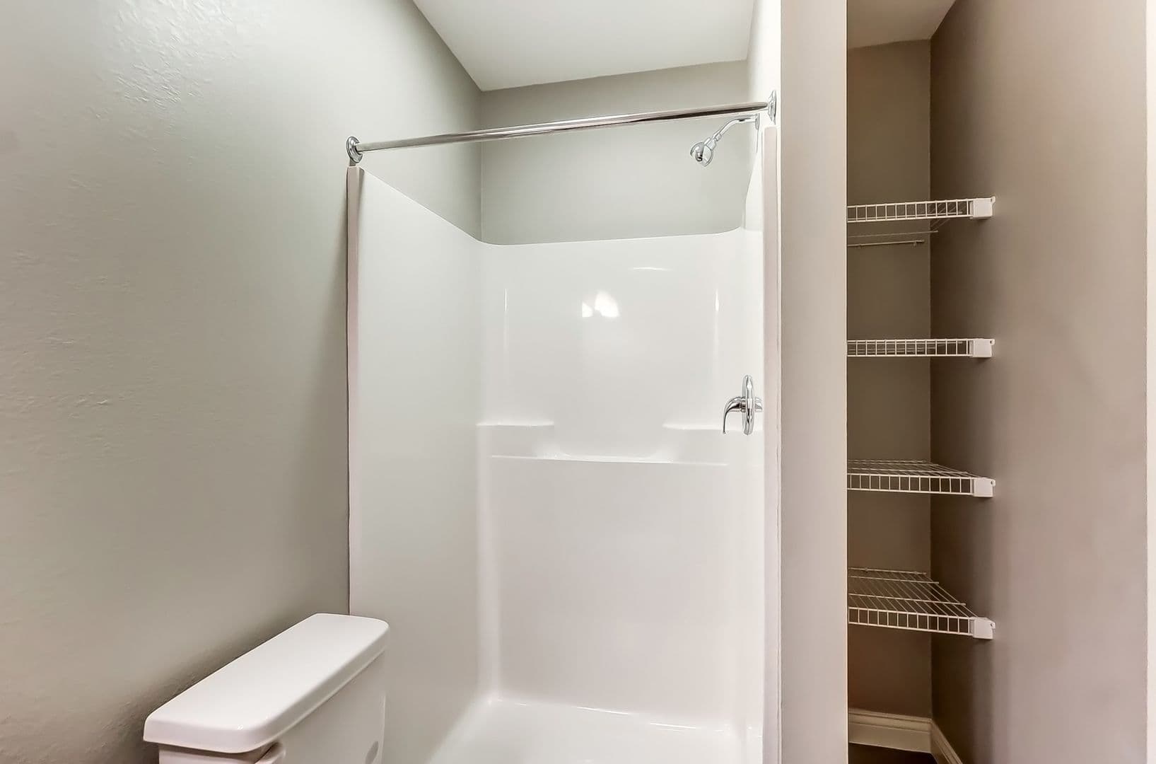 Perrysburg Apartment: 7128 Triumph Lane #31