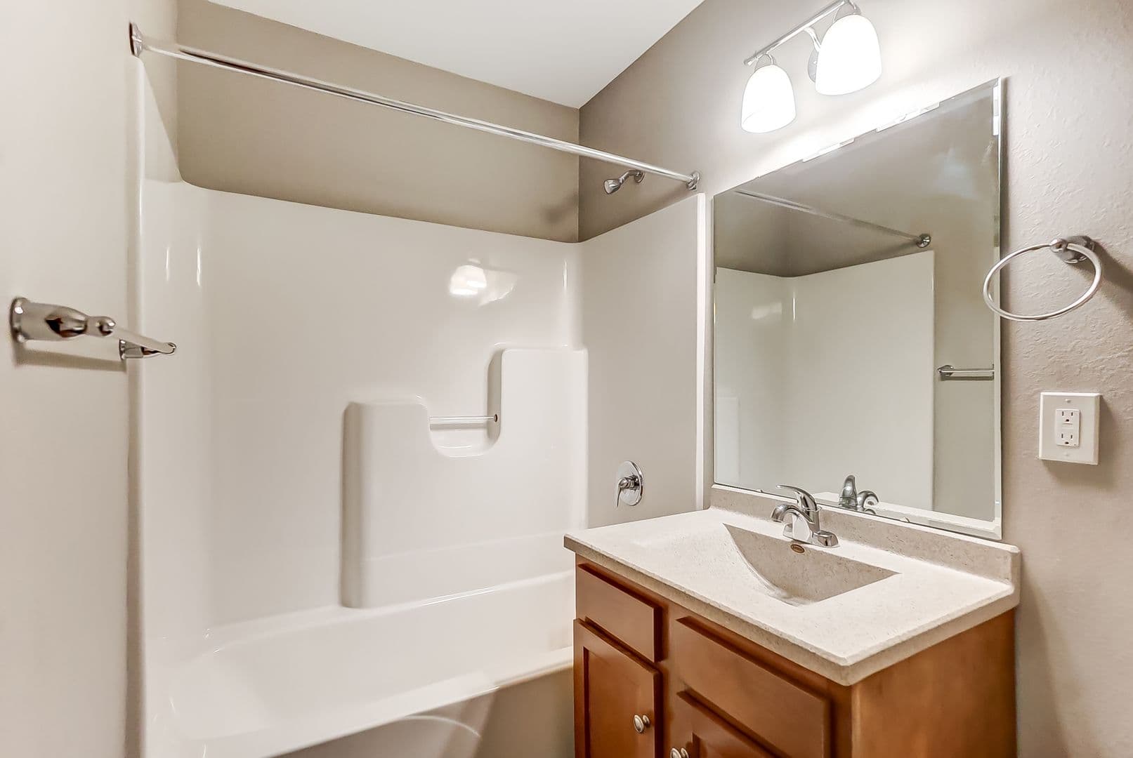 Perrysburg Apartment: 7128 Triumph Lane #31