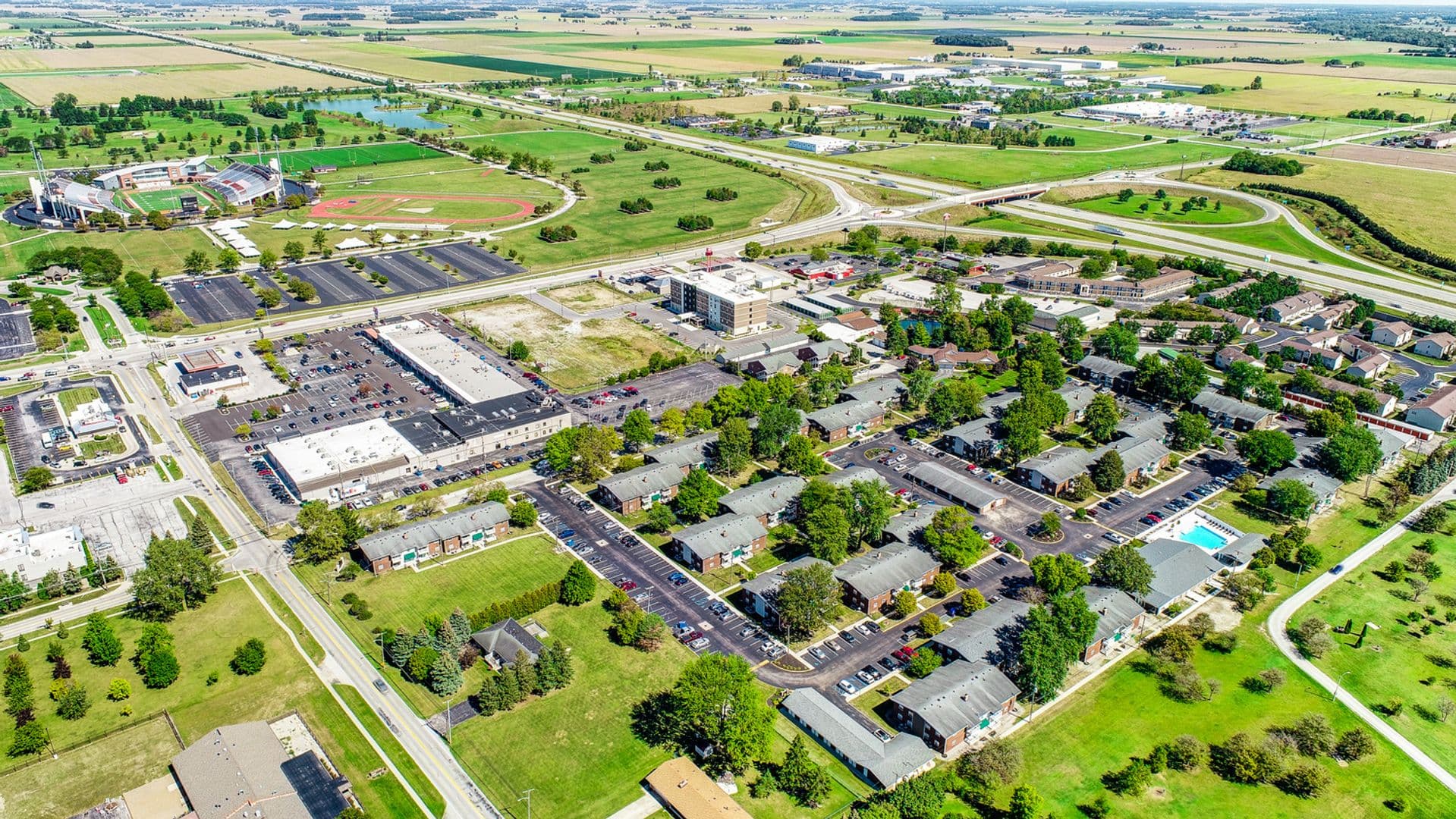 Bowling Green Apartment: 1700 Juniper Drive