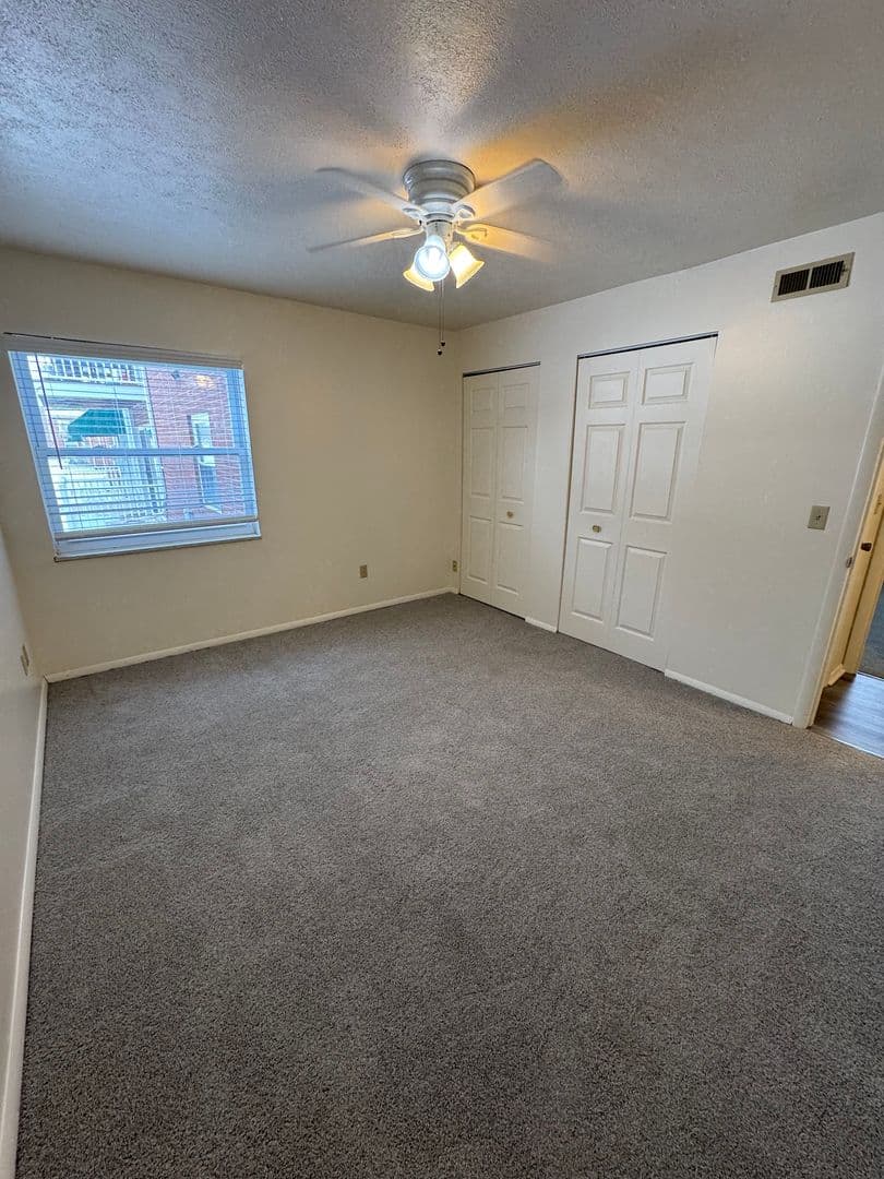 Bowling Green Apartment: 1700 Juniper Drive