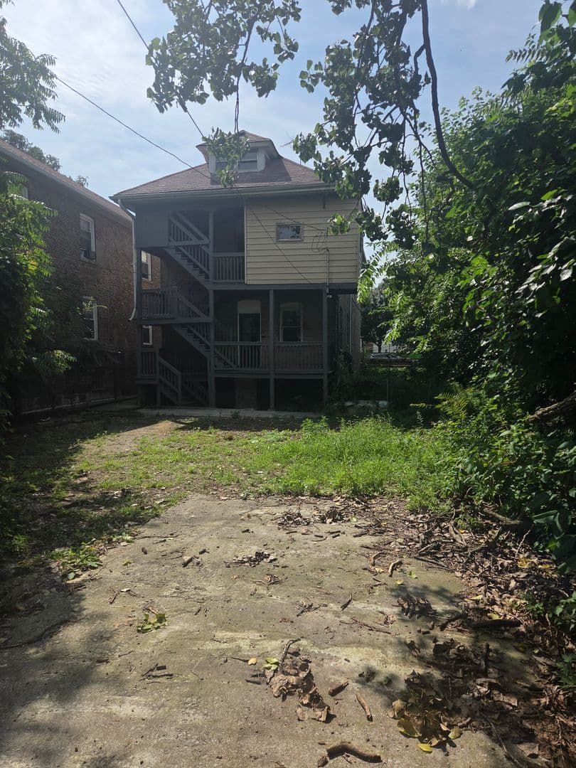 Chicago Multiplex: 2910 E 87th St - UNIT 1